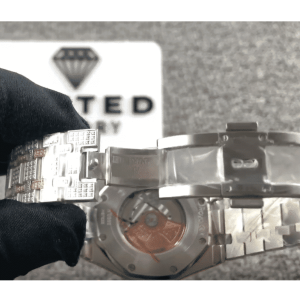 Audemars Piguet Royal Oak Selfwinding 15400SR.OO.1220SR.01 Iced Out Replica