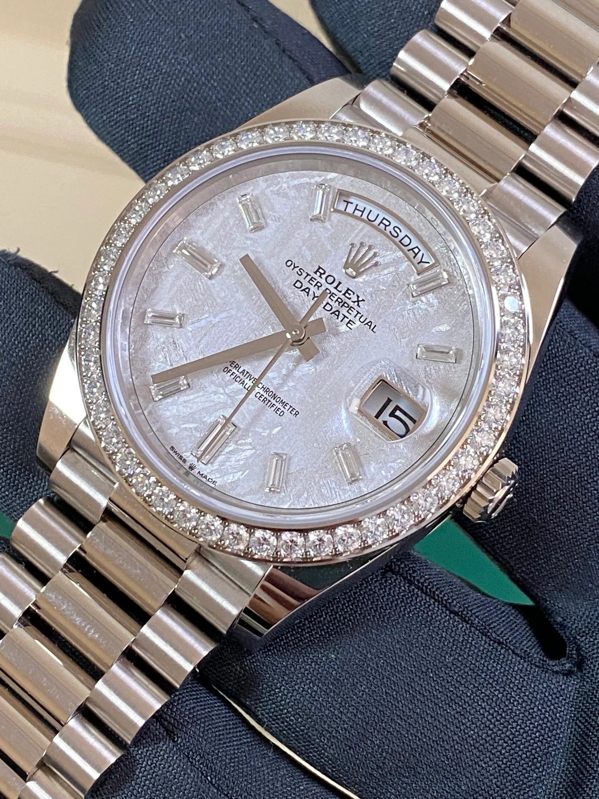 Rolex Day-Date 40 Platinum Meteorite Diamond Dial Diamond Bezel Men's Watch M228396TBR-0027 - Image 5