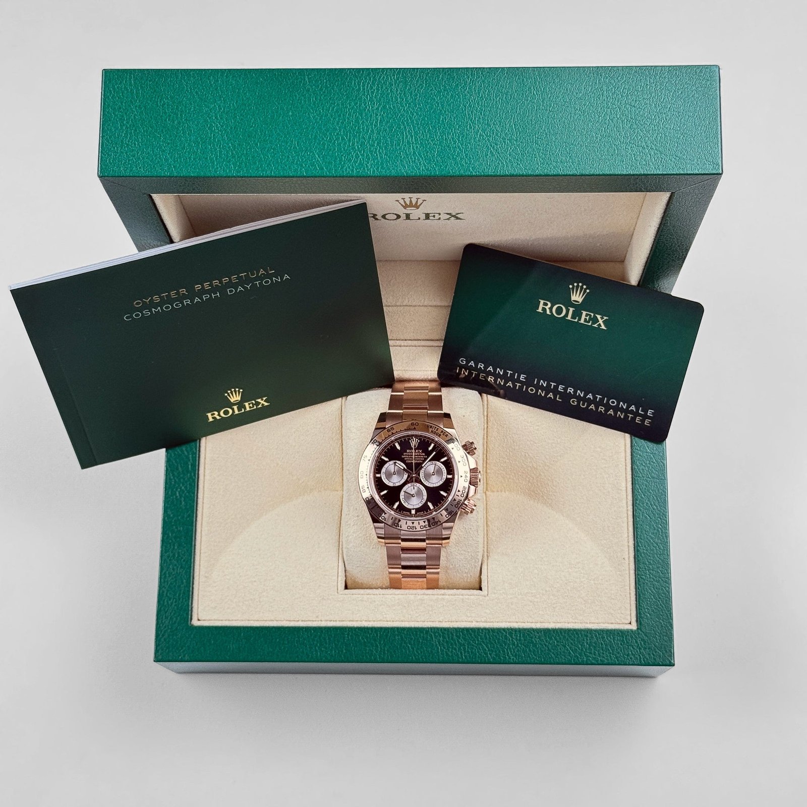 Rolex Cosmograph Daytona 40mm Everose Gold Black Dial - 126505 - Image 7