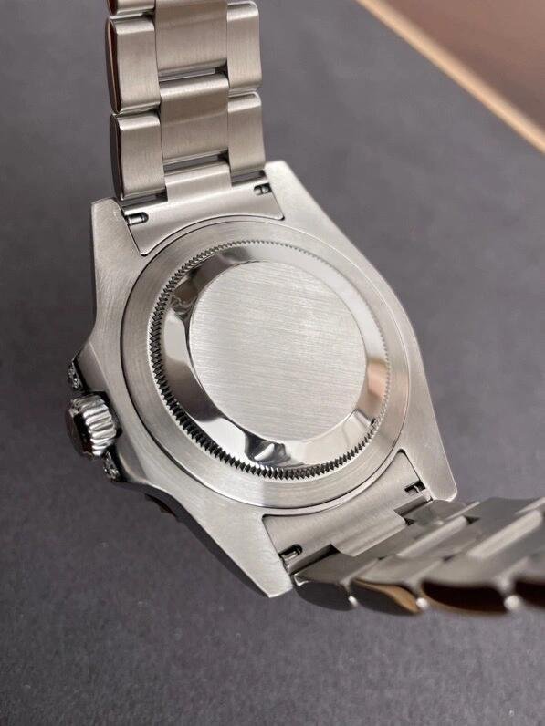 SUBMARINER SILVER BLUE / RED DIAMOND 40MM - Image 6