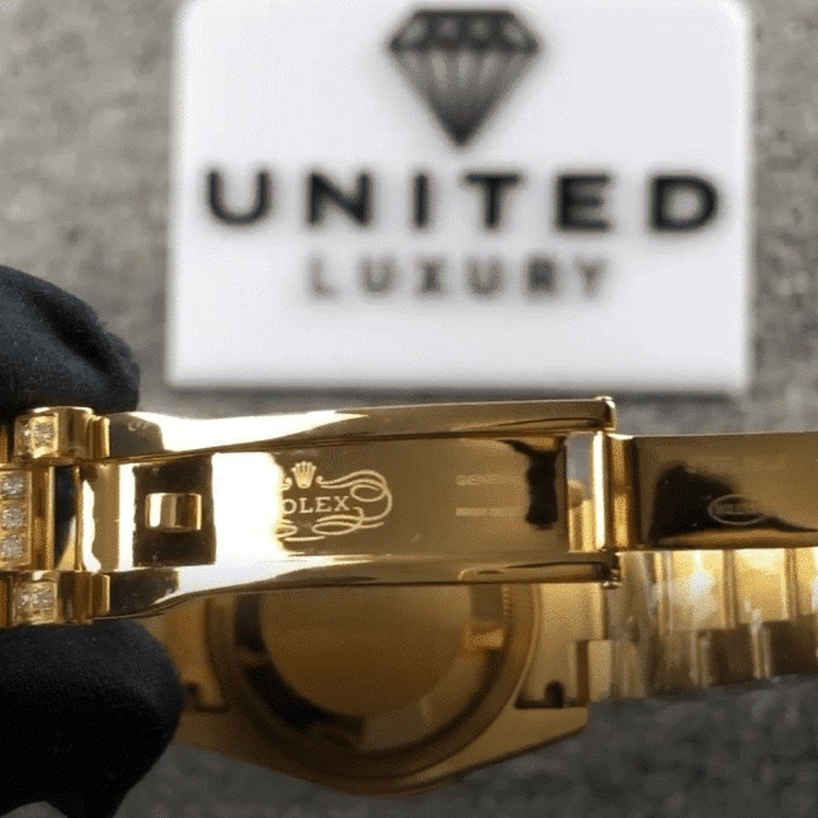 Rolex Gold Full Diamond Replica - Image 4